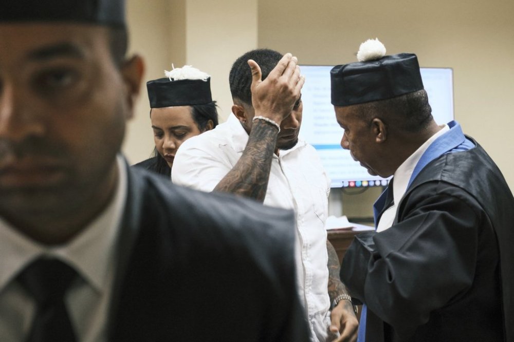 Tampa Bay Rays shortstop Wander Franco talks to his lawyer Teodosio Jaquez during his trial on charges of sexually abusing a minor in Puerto Plata, Dominican Republic, Monday, June 2, 2025. (AP Photo/Ricardo Hernandez)