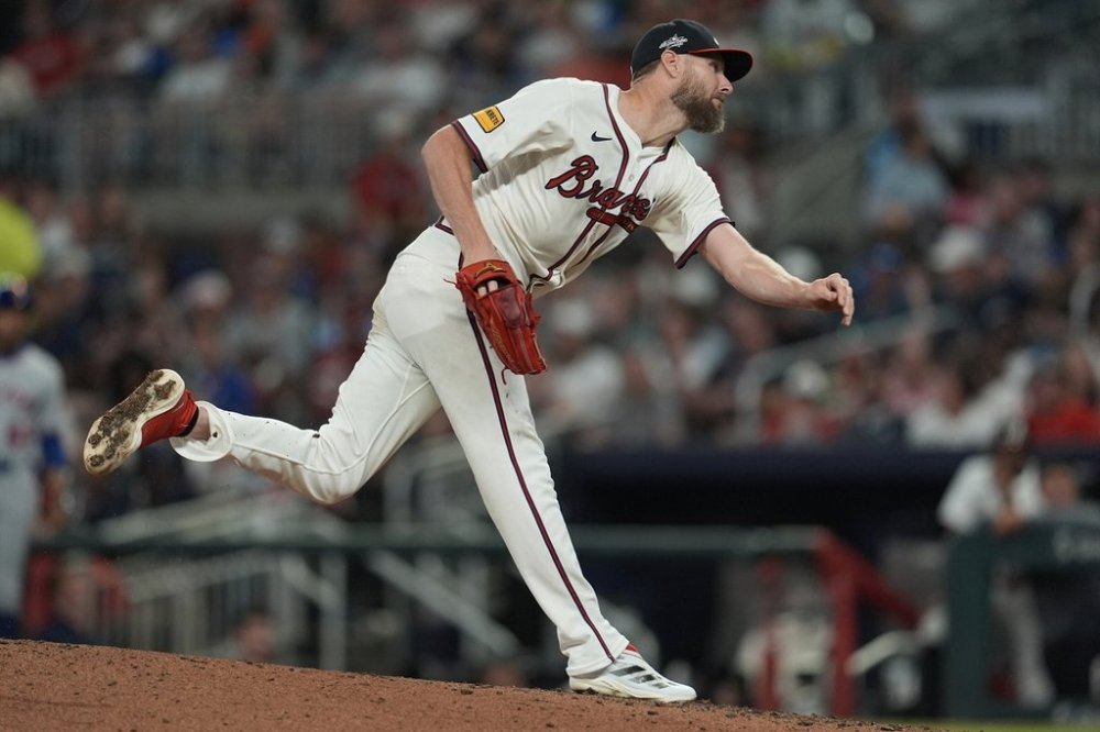 Atlanta Braves pitcher Chris Sale (51) works against the New York Mets in the ninth inning of a baseball game, Wednesday, June 18, 2025, in Atlanta. (AP Photo/Mike Stewart)