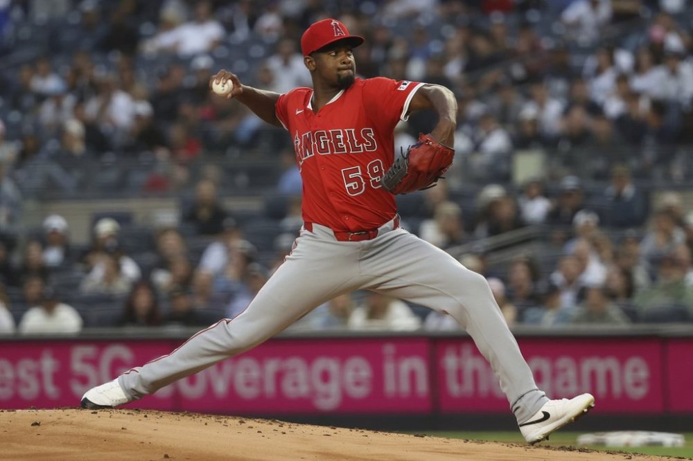 Los Angeles Angels' José Soriano pitches during the first inning of a baseball game against the New York Yankees, Monday, June 16, 2025, in New York. (AP Photo/Pamela Smith)