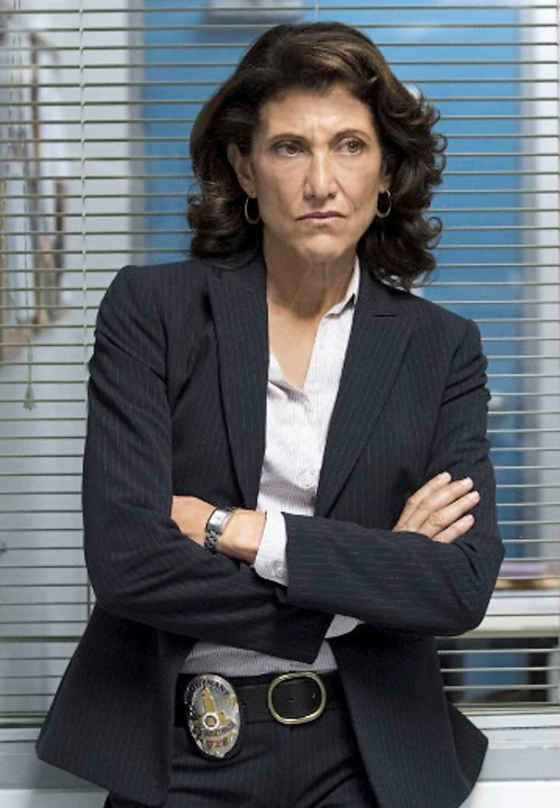Amy Aquino: if stern's your game, this is the dame