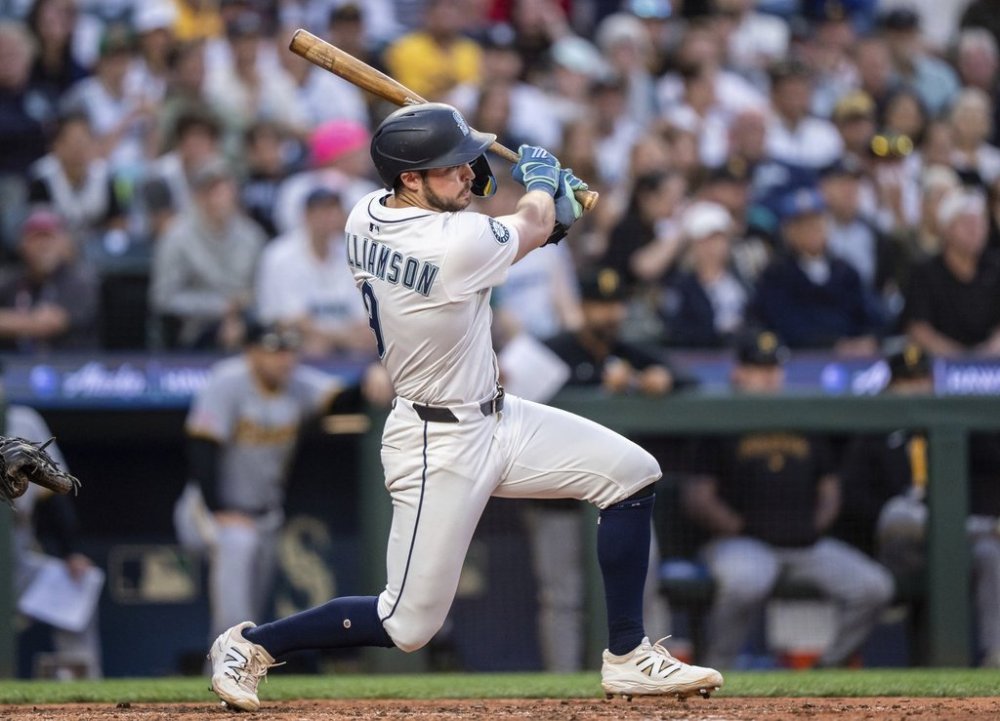 Seattle Mariners' Ben Williamson hits a RBI-double during the sixth inning of a baseball game against the Pittsburgh Pirates, Saturday, July 5, 2025, in Seattle. (AP Photo/Stephen Brashear)