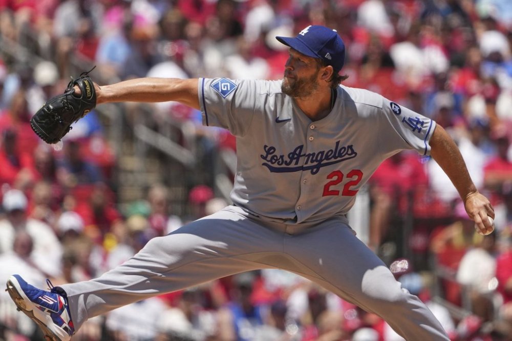 Los Angeles Dodgers starting pitcher Clayton Kershaw throws during the first inning of a baseball game against the St. Louis Cardinals Sunday, June 8, 2025, in St. Louis. (AP Photo/Jeff Roberson)