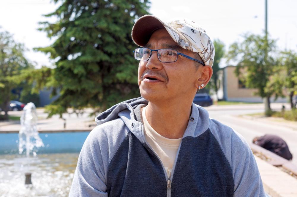 MIKE DEAL / FREE PRESS
Evacuee Antonio Cook, from Tataskweyak Cree Nation, had to travel to Gillam before being flown to Winnipeg on a C-130.