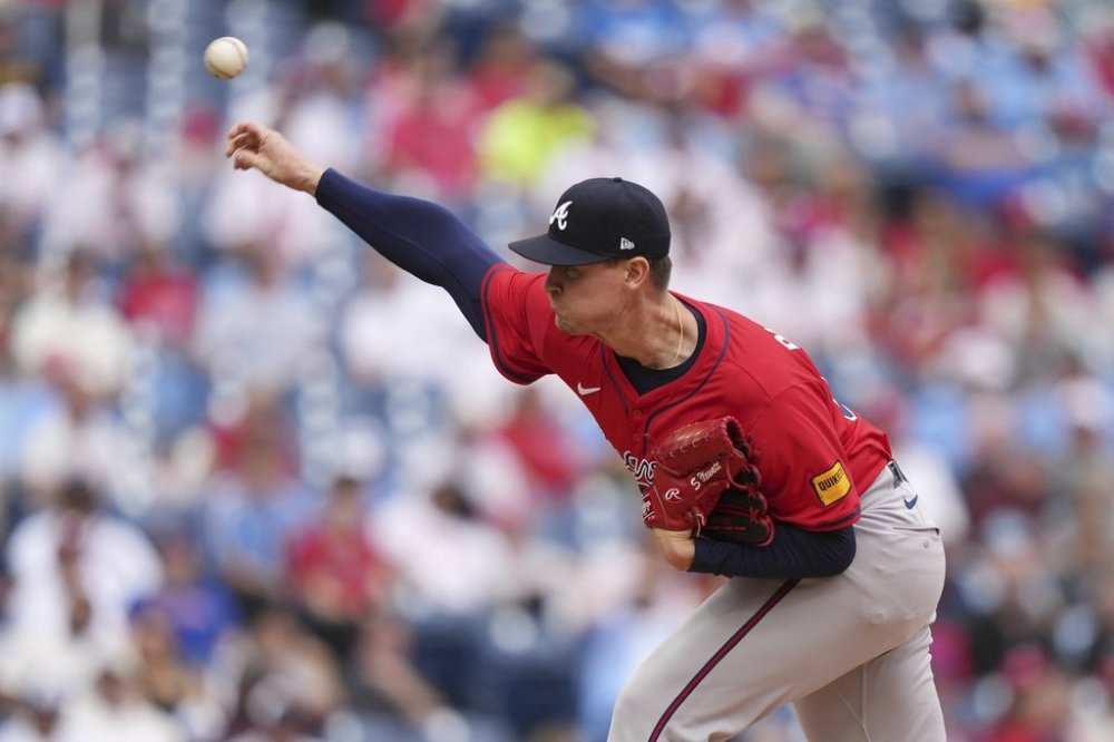 Atlanta Braves' Scott Blewett pitches during the fourth inning in the first baseball game of a doubleheader against the Philadelphia Phillies Thursday, May 29, 2025, in Philadelphia. (AP Photo/Matt Slocum)