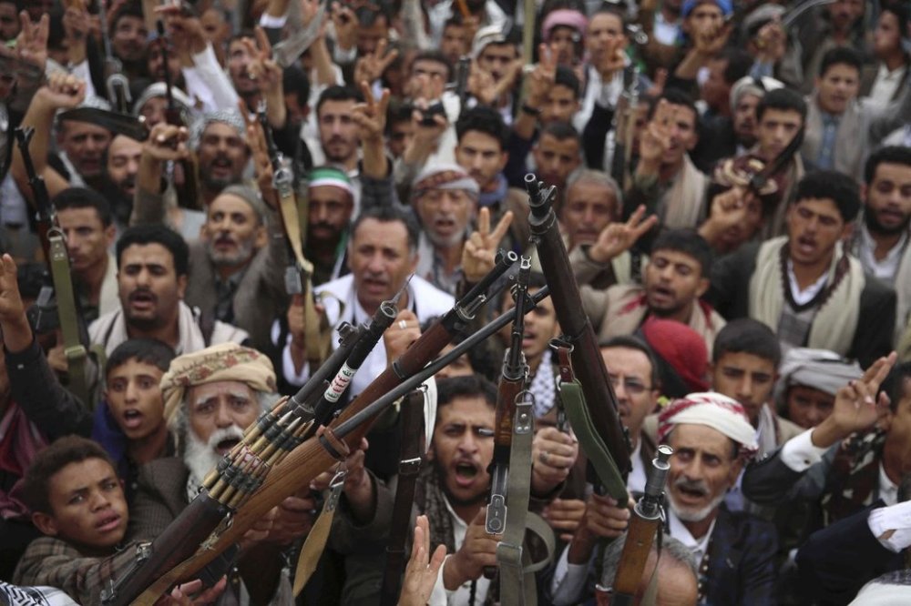Houthi supporters shout slogans during a weekly, anti-U.S. and anti-Israel rally in Sanaa, Yemen, Friday, July 4, 2025. (AP Photo/Osamah Abdulrahman)