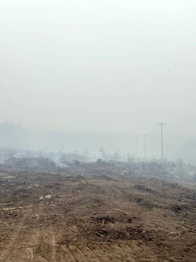 ‘Completely surrounded’: Garden Hill residents evacuate, some stay behind to guard winter road supplies