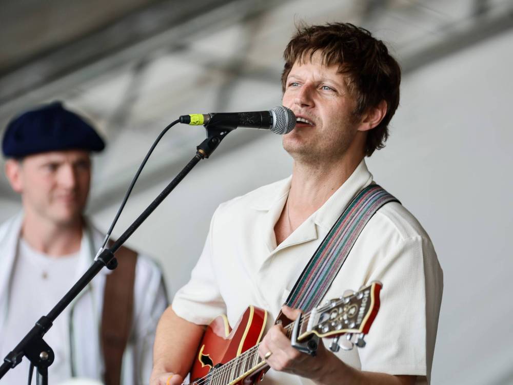 JOHN WOODS / FREE PRESS
British indie-rock duo Supalung performs at Big Bluestem stage on Sunday afternoon.