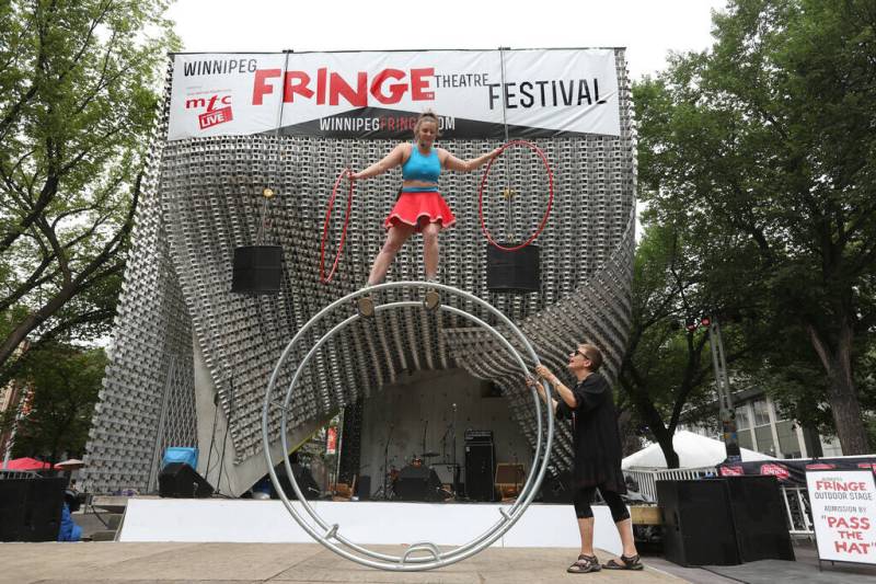 RUTH BONNEVILLE / FREE PRESS FILES
                                The Cube in Old Market Square.