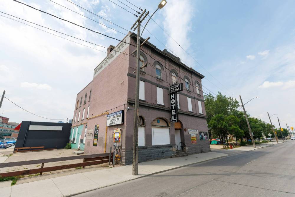 MIKE DEAL / FREE PRESS
The Mount Royal Hotel (186 Higgins Ave.) was built in 1904 and has been vacant for three years.