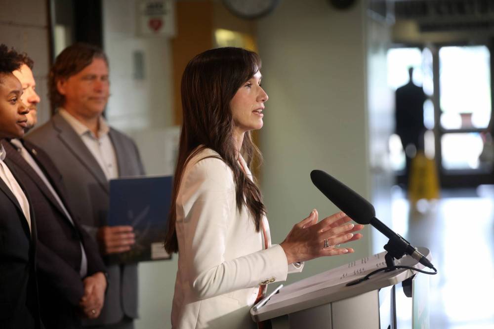 Renée Cable, Manitoba’s minister of advanced education and training, speaks during an announcement at Brandon University’s Brodie Science Centre on Wednesday. Cable says the impacts of Ottawa’s changes to international student programs are starting to be seen “in real time.” (Tim Smith / The Brandon Sun)