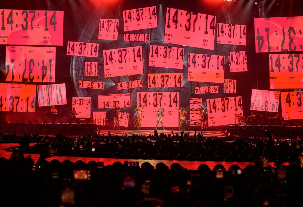 MIKE SUDOMA / FREE PRESS Katy Perry brings her theatric The Lifetime’s Tour to a sold out Canada Life Centre Saturday evening. Her first world tour in 8 years July 26, 2025