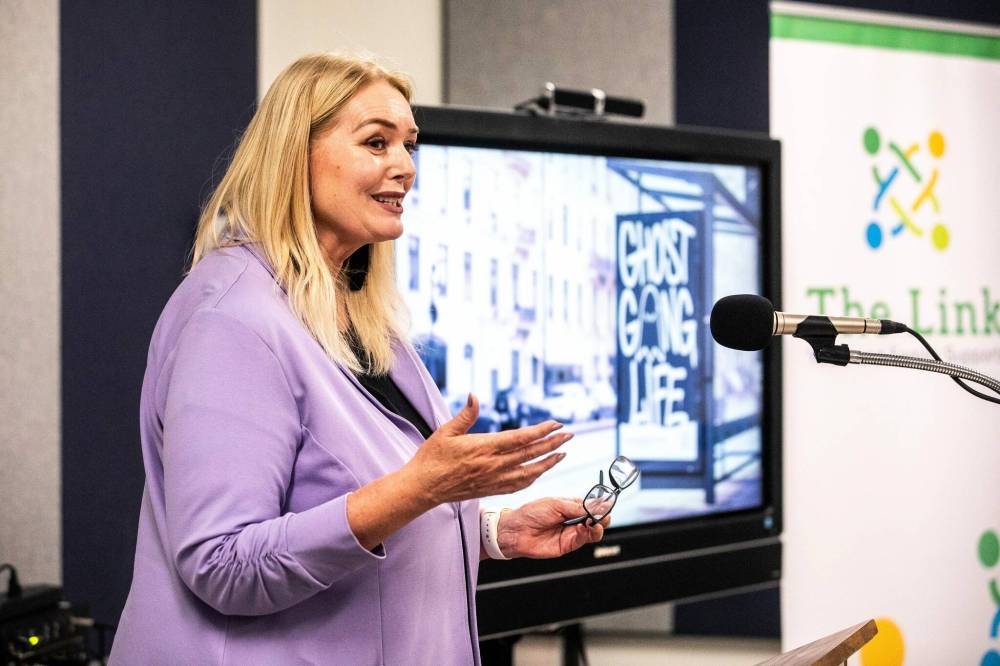MIKAELA MACKENZIE / FREE PRESS
“Young people can text in, it’s all confidential, they don’t have to give their names, we provide them with resources,” said Kerri Irvin-Ross, chief executive officer at The Link.