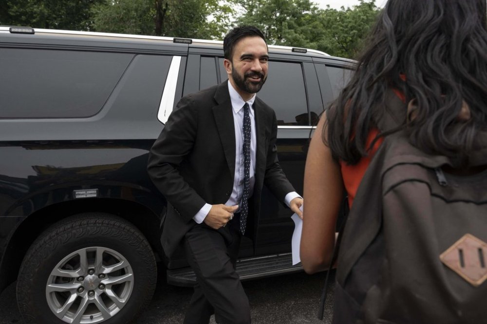 FILE - Democratic mayoral candidate Zohran Mamdani arrives at House of Justice for National Action Network's Saturday action rally in Harlem, Saturday, June 28, 2025, in New York. (AP Photo/Yuki Iwamura, File)