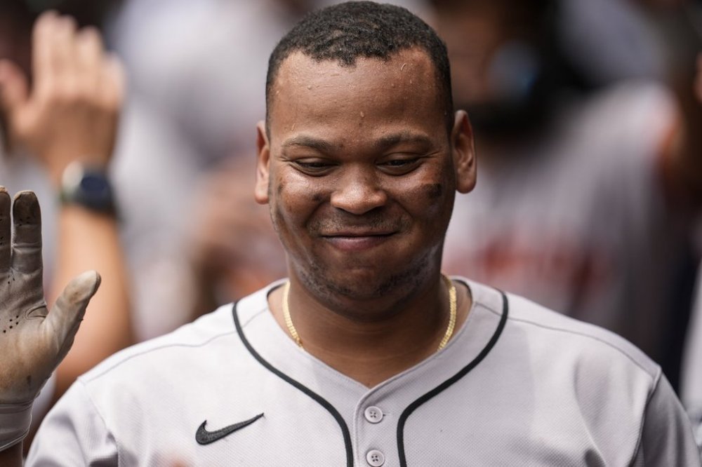 San Francisco Giants designated hitter Rafael Devers (16) celebrates his three-run home run against the Atlanta Braves in the sixth inning of a baseball game, Wednesday, July 23, 2025, in Atlanta. (AP Photo/Mike Stewart)