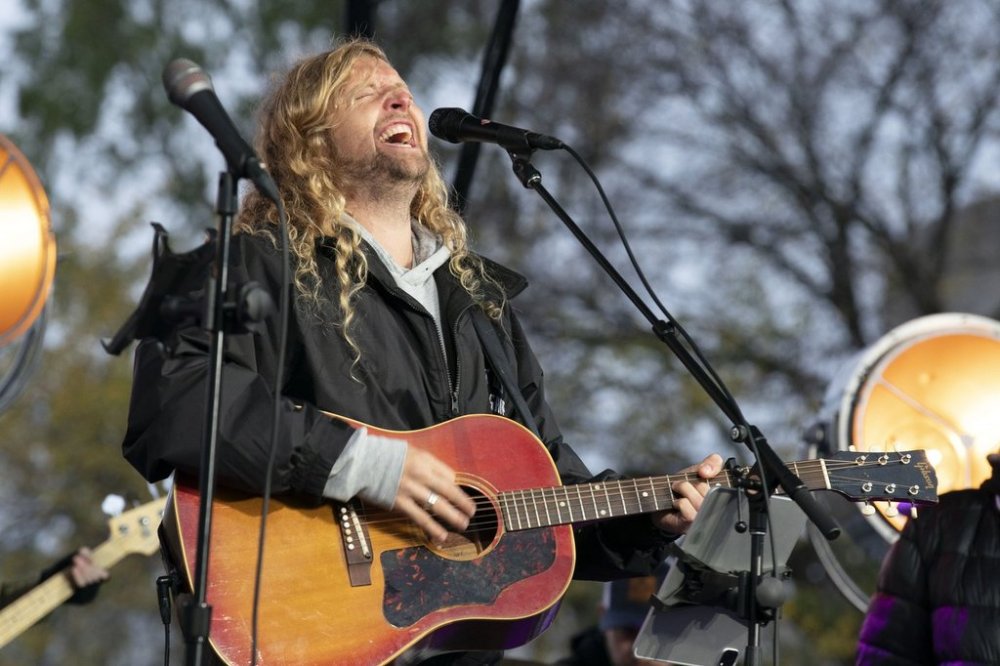 Christian musician Sean Feucht, of California, sings during a rally at the National Mall in Washington, Sunday, Oct. 25, 2020. THE CANADIAN PRESS/AP-Jose Luis Magana