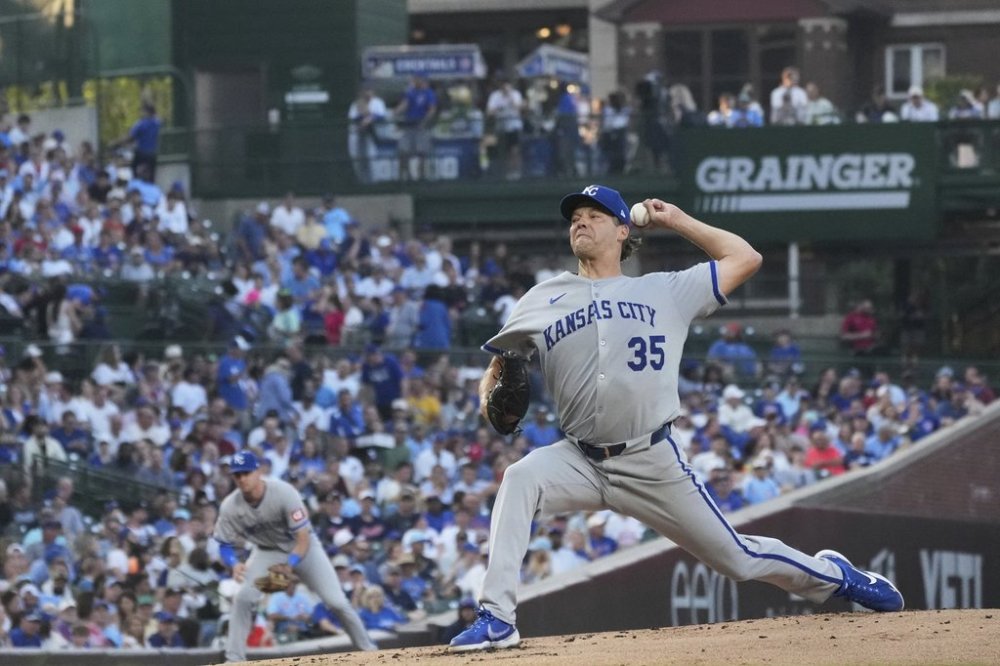Kansas City Royals starting pitcher Rich Hill throws against the Chicago Cubs during the first inning of a baseball game in Chicago, Tuesday, July 22, 2025. (AP Photo/Nam Y. Huh)