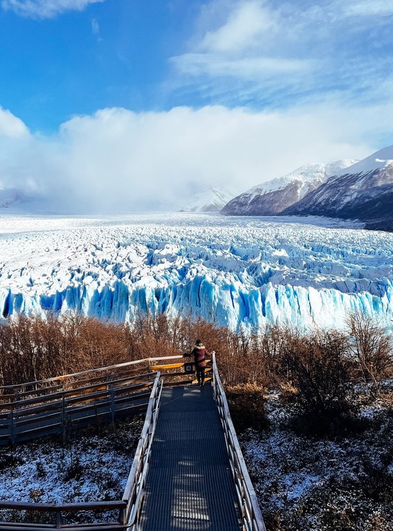 Nicole Hui, a travel and lifestyle content creator, shown in this handout photo while in Iceland in May 2024, says her go-to is no-fee credit cards when travelling but she still brings a small amount of emergency cash.
THE CANADIAN PRESS/Handout — @canadiantravelgal — Nicole Hui
(Mandatory Credit)
