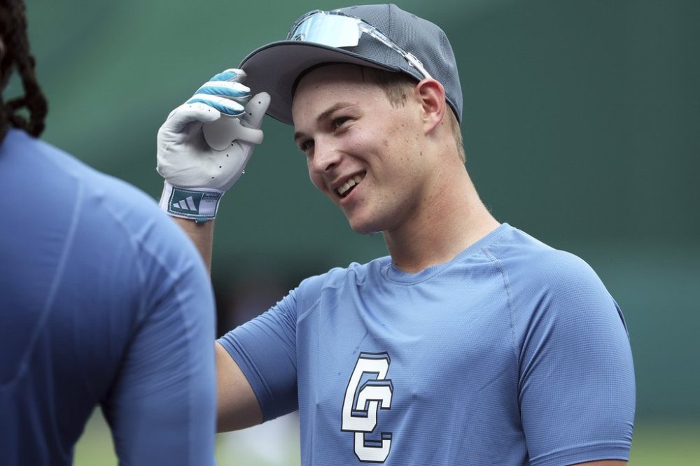Washington Nationals first overall draft pick, shortstop Eli Willits looks on after an introductory press conference, Saturday, July 19, 2025 in Washington. (AP Photo/Daniel Kucin Jr.)