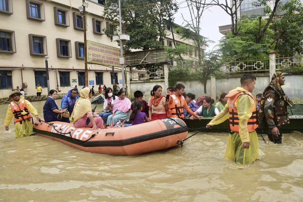 Climate change makes South Asia’s monsoon season more prone to floods ...