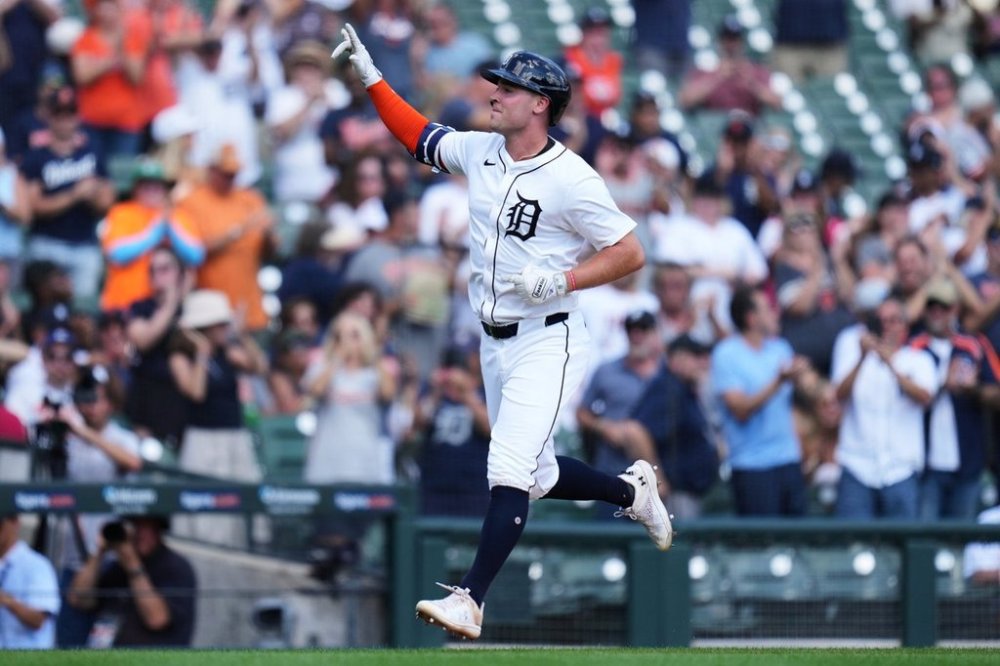 CORRECTS INNING TO SEVENTH, NOT EIGHTH - Detroit Tigers designated hitter Kerry Carpenter celebrates while running the bases after hitting a three-run home run in the seventh inning of a baseball game against the New York Mets, Wednesday, Sept. 3, 2025, in Detroit. (AP Photo/Ryan Sun)
