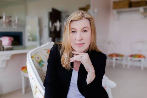 Kate Wark photography
                                Hannah McKinnon is the author of 11 books including beach reads such as The Summer Club, The Summer House, Mystic Summer and Message in the Sand.