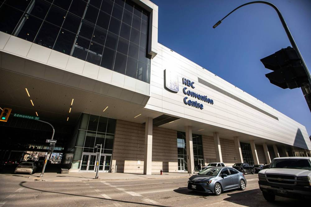 The RBC Convention Centre has hosted wildfire evacuees since July. There were 872 evacuees staying there Wednesday night. (Mikaela MacKenzie / Free Press files)