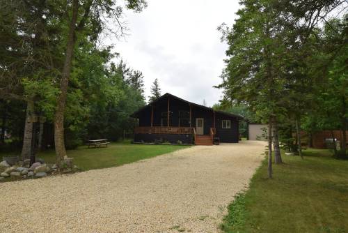 Todd Lewys photos / Free Press
                                Deceptive from the front, this 3,930 sq. ft. home gives you far more than you bargained for.