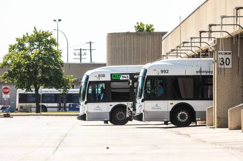 MIKAELA MACKENZIE / FREE PRESS FILES
                                The level of satisfaction with transit has also worsened over the past few years.