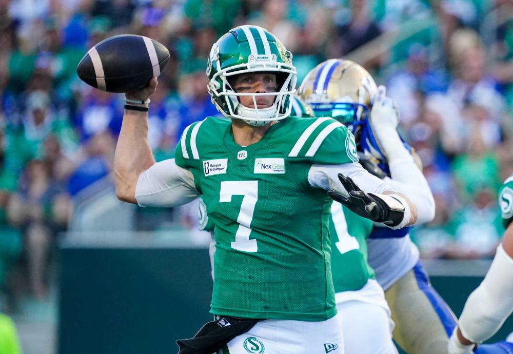 HEYWOOD YU / THE CANADIAN PRESS FILES
                                Winnipeg Blue Bombers defensive co-ordinator Jordan Younger praised Saskatchewan Roughriders quarterback Trevor Harris’s (7) high football IQ this week, saying the Riders QB can pick apart a defence.