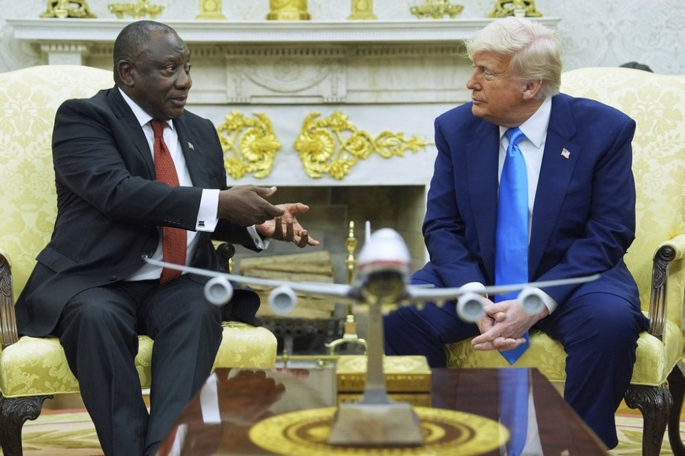 FILE - President Donald Trump meets South African President Cyril Ramaphosa in the Oval Office of the White House, Wednesday, May 21, 2025, in Washington. (AP Photo/Evan Vucci, file)