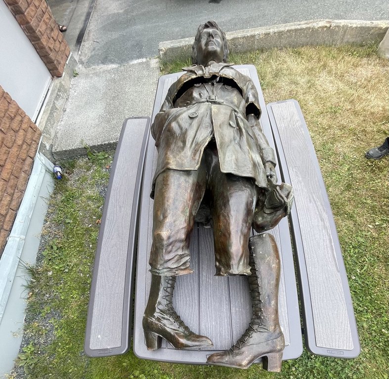 A statue depicting Amelia Earhart is shown after being recovered by the Harbour Grace RCMP in this recent handout photo. THE CANADIAN PRESS/Handout — RCMP