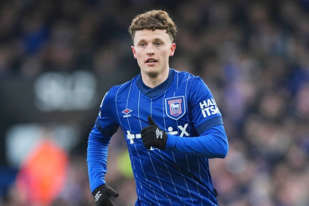 FILE - Ipswich Town's Nathan Broadhead runs into position during the English Premier League soccer match between Ipswich Town and Southampton at the Portman Road Stadium in Ipswich, England, Saturday, Feb 1, 2025. (AP Photo/Dave Shopland, File)