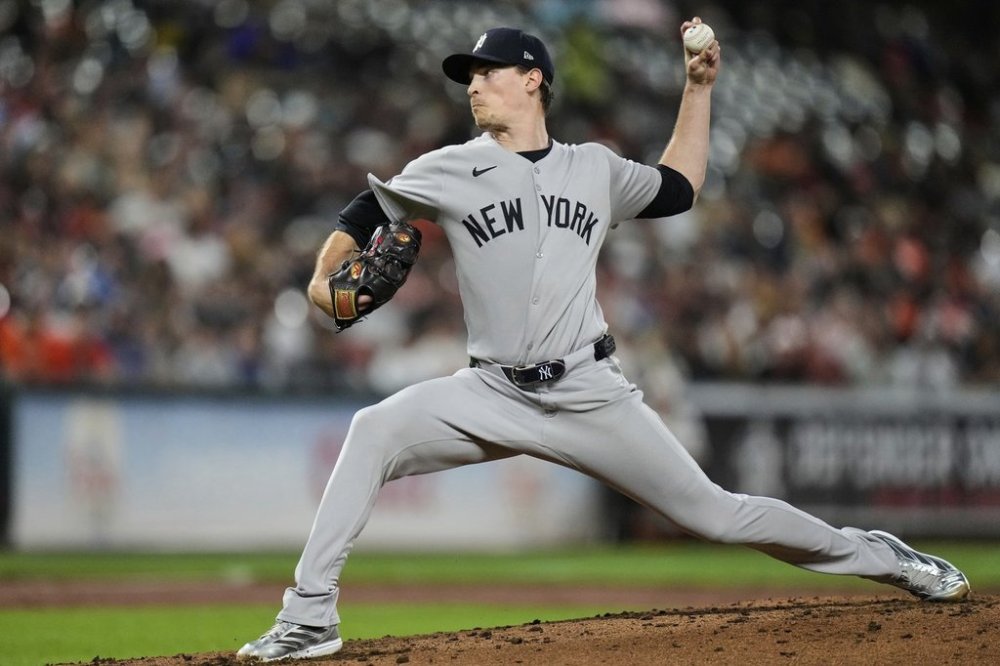 New York Yankees starting pitcher Max Fried delivers during the second inning of a baseball game against the Baltimore Orioles, Thursday, Sept. 18, 2025, in Baltimore. (AP Photo/Stephanie Scarbrough)