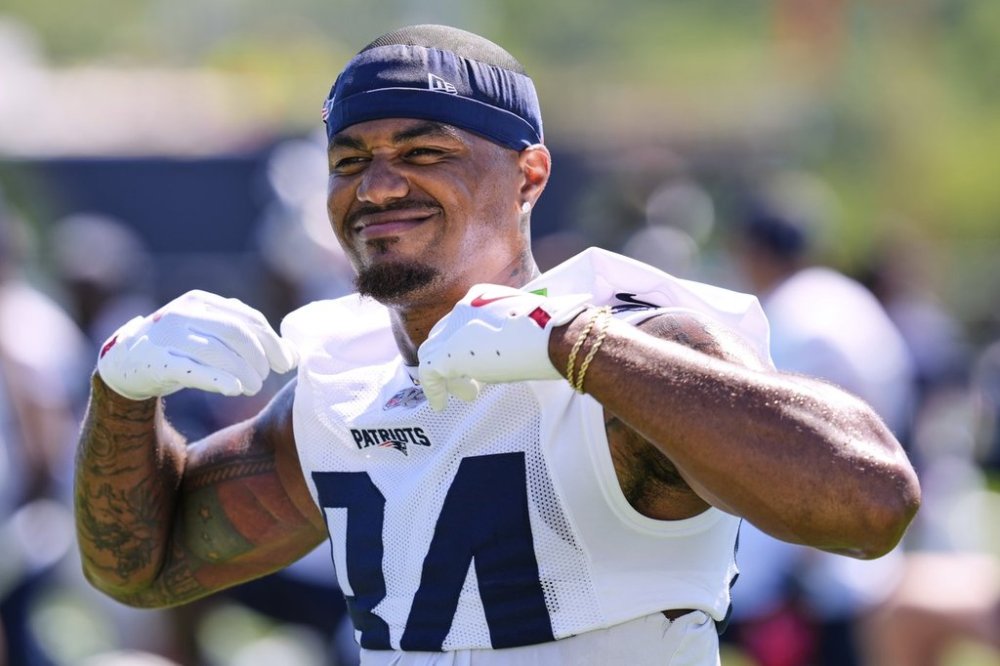 FILE - New England Patriots wide receiver Kendrick Bourne flexes during practice at the team's NFL football training camp, Wednesday, July 23, 2025, in Foxborough, Mass. (AP Photo/Charles Krupa, file)