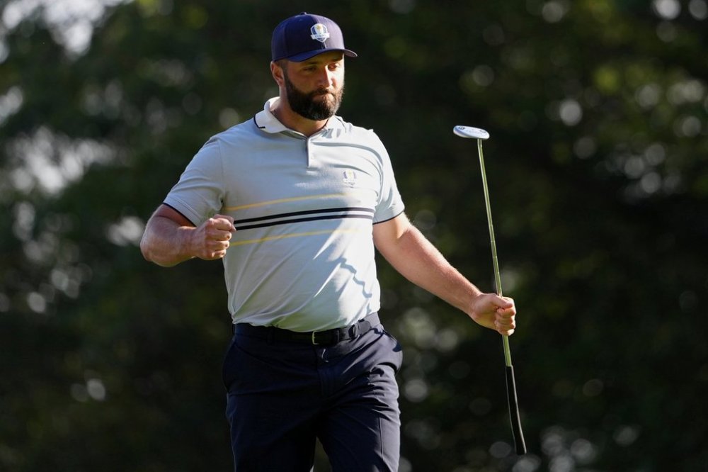 Europe's Jon Rahm celebrates on the 15th hole at Bethpage Black golf course during the Ryder Cup golf tournament, Friday, Sept. 26, 2025, in Farmingdale, N.Y. (AP Photo/Matt Slocum)