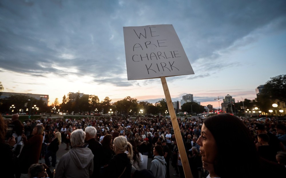 JOHN WOODS / FREE PRESS
About 2,000 people held a vigil Tuesday evening at the Manitoba Legislature for American conservative activist Charlie Kirk, who was shot to death last week in Utah.