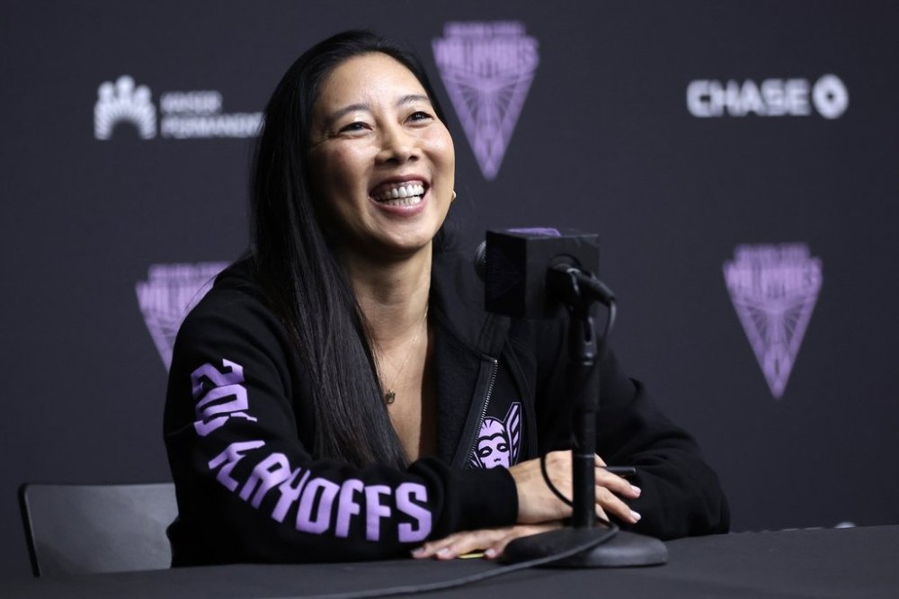 Golden State Valkyries' head coach Natalie Nakase speaks during press conference in Oakland, Calif., on Tuesday, Sept. 23, 2025. (Scott Strazzante/San Francisco Chronicle via AP)