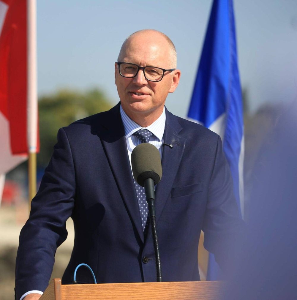 Ruth Bonneville / Free Press fles
Mayor Scott Gillingham said 58 assaults or threats were reported by the Winnipeg Fire Paramedic Service halfway through 2025 — a figure that one union says is likely underreported by a large margin.