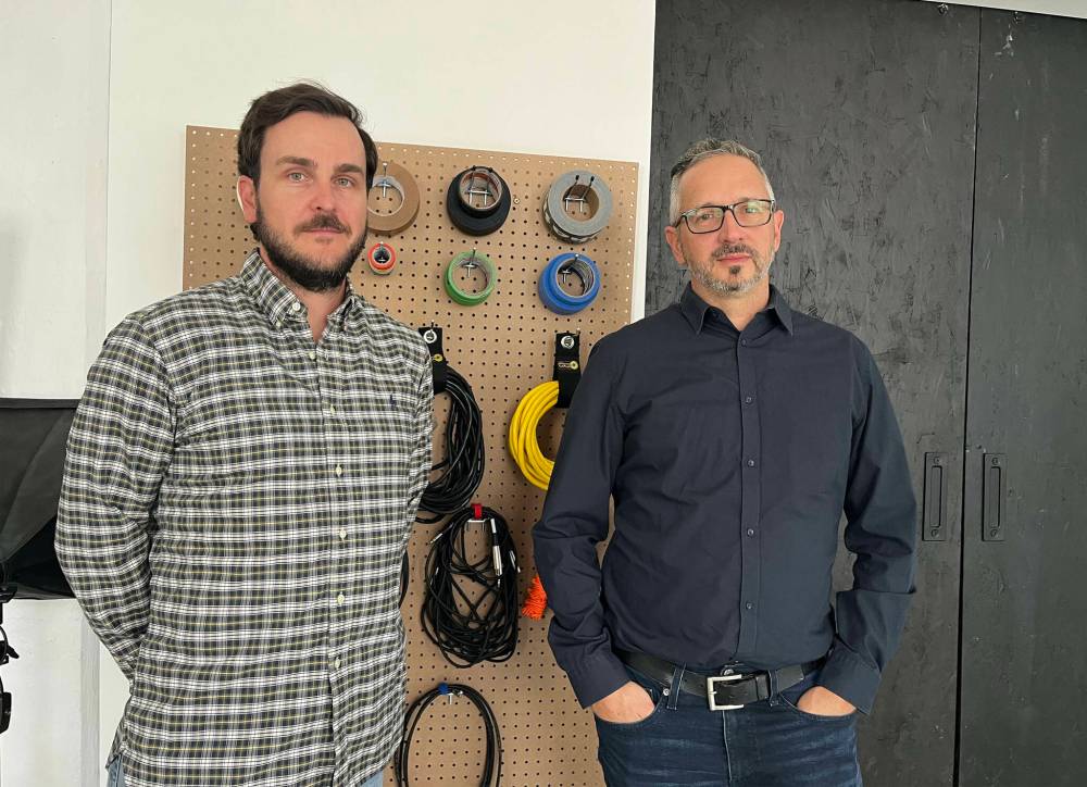 GABRIELLE PICHE / FREE PRESS
Anthony Kowalczyk (left) and Jason Hachkowski are two of six partners launching Plain Language, a Manitoba-based media buying and management agency.