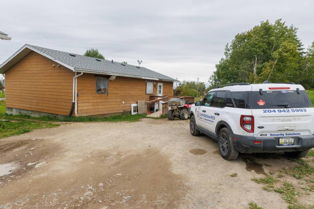 MIKE DEAL / FREE PRESS
Michael Raven’s home that is taped off as the RCMP continue investigating.