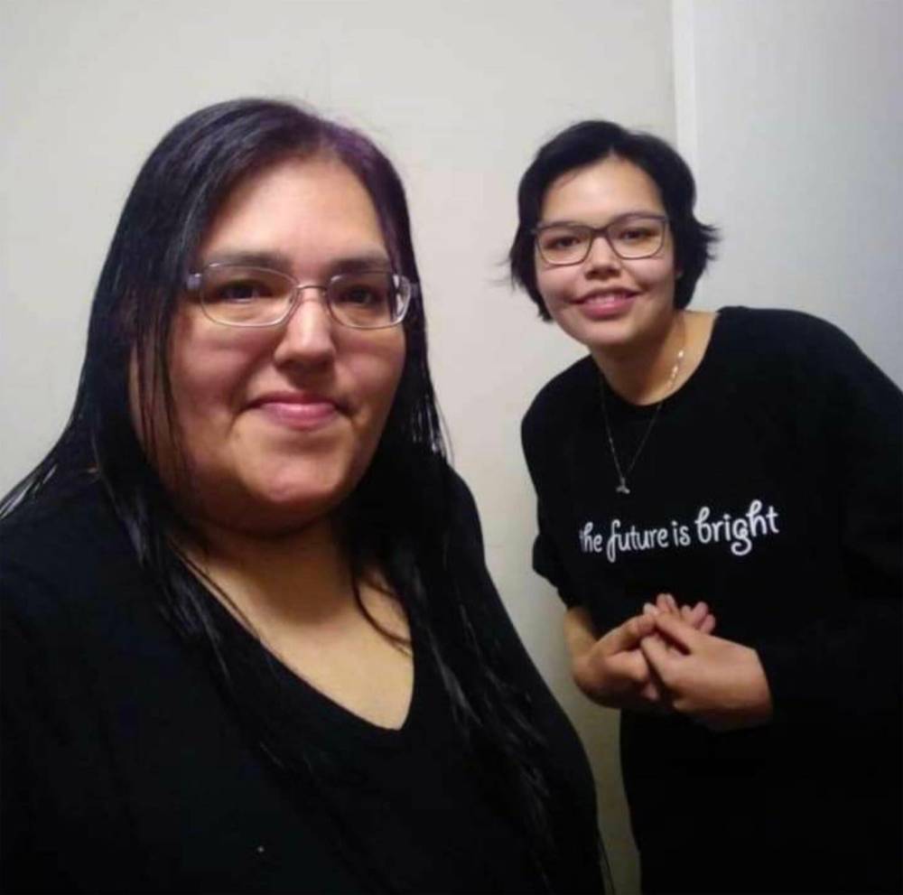 JENNY BUSHIE / FACEBOOK
Hollow Water stabbing victim Jenny Bushie posted this photo to Facebook as a tribute to her daughter, Marina Simard, right, who was killed by her brother, Bushie’s son, Tyrone Simard Thursday.