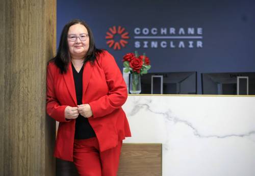 RUTH BONNEVILLE / FREE PRESS 
                                Stacey Soldier, the first Anishinaabe woman to serve as president of the Manitoba Bar Association, has been mentoring young Indigenous law students.