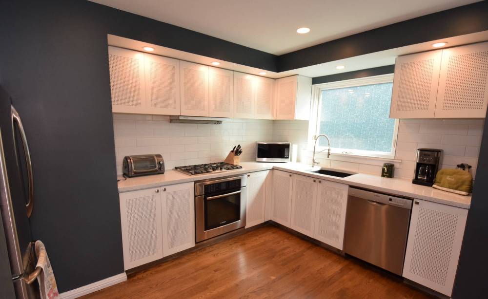 Todd Lewys photos / Free Press
Space and style abound in the pristine kitchen at 1324 Wellington Crescent.