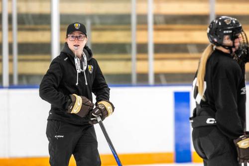 MIKAELA MACKENZIE / FREE PRESS
                                The University of Manitoba Bisons new women’s hockey head coach Jordan Colliton at team practice at the Wayne Fleming Arena on Wednesday.