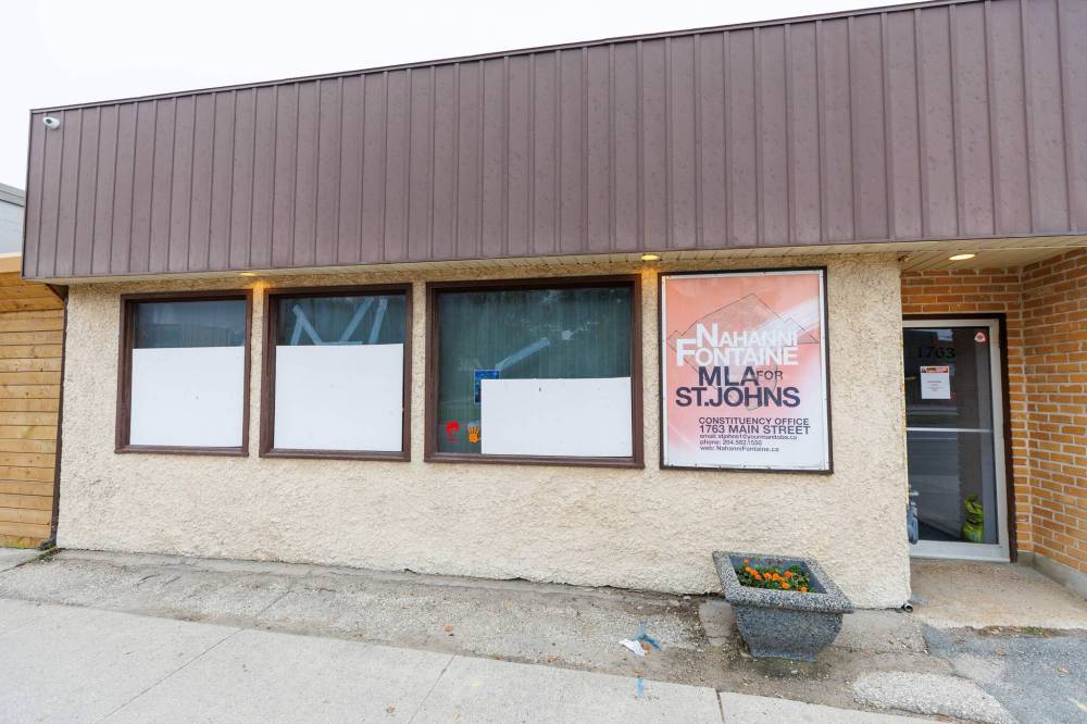 MIKE DEAL / FREE PRESS
Windows were broken at NDP cabinet minister Nahanni Fontaine’s St. John’s constituency office this weekend.