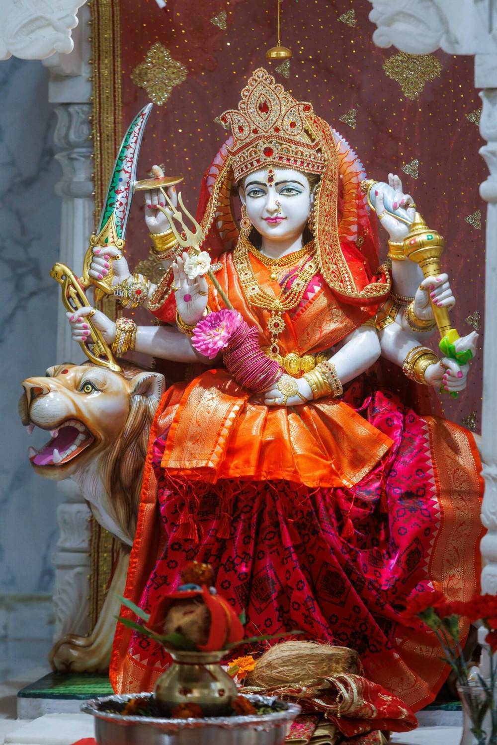 MIKE DEAL / FREE PRESS
The Goddess Durga murti at the St. Anne’s Road temple. The marble murtis at the Hindu Society of Manitoba temples in Winnipeg are made of marble and imported from India.