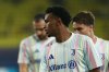 Juventus' Weston McKennie worms up prior to the start of the Champions League opening phase soccer match between Villarreal and Juventus at the La Ceramica Stadium in Villarreal, Spain, Wednesday, Oct. 1, 2025. (AP Photo/Alberto Saiz)