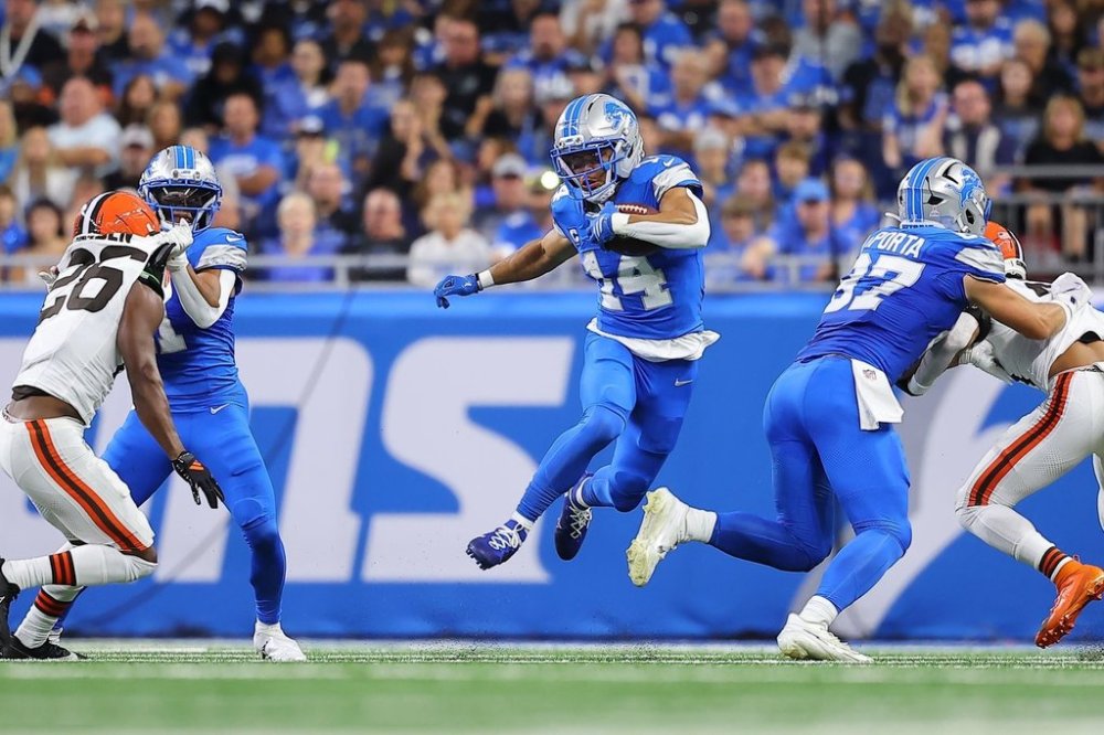 Detroit Lions wide receiver Amon-Ra St. Brown (14) runs during the first half of an NFL football game against the Cleveland Browns, Sunday, Sept. 28, 2025, in Detroit. (AP Photo/Rey Del Rio)