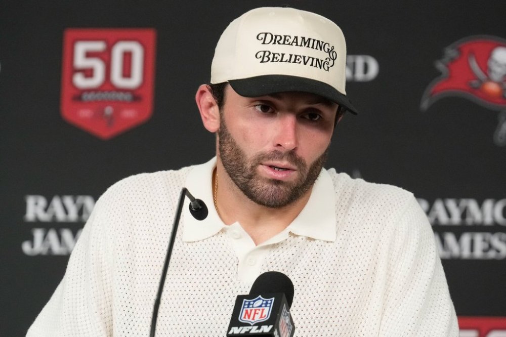 Tampa Bay Buccaneers quarterback Baker Mayfield speaks during a news conference after an NFL football game against the Philadelphia Eagles, Sunday, Sept. 28, 2025, in Tampa, Fla. (AP Photo/Chris O'Meara)