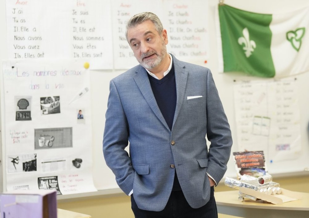 Ontario Minister of Education Paul Calandra visits students in the classroom at École Catholique Pape-François school in Stouffville, Ont., Friday, May 2, 2025. THE CANADIAN PRESS/Nathan Denette